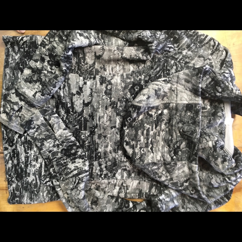 Jacket - Picture 3 of 5